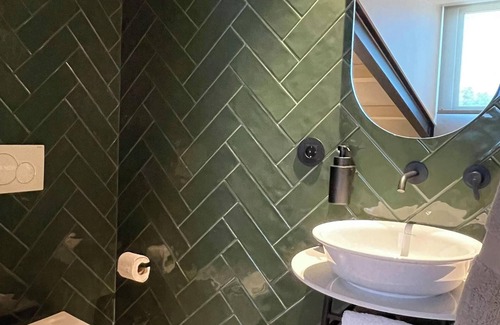 Braga Hotel | SUTRooms - Green Room by Quantique