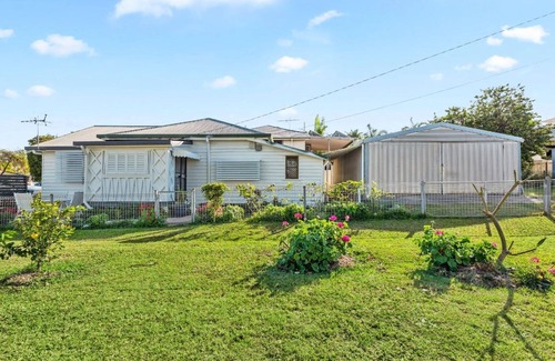 Margate Apartment | "Suttons Beach Breeze" - Margate Q 4109