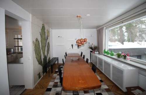 Etelainen District Villa | Suuri talo Kaskisaaressa lähellä Helsingin keskustaa