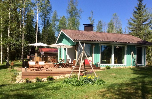 Vierema Cabin | Suviranta- Your Cozy Lake House in the Heart of Finland with Sauna + Hot Tub