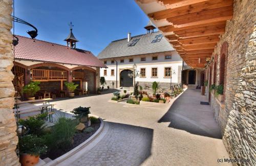Hluboke House | Svatojakubský pivovar