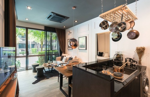 Rawai Apartment | SW1 : Saturdays Residence 1 Bedroom suite with balcony