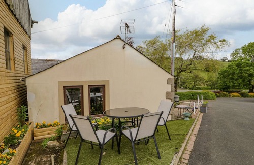 Caldbeck Cottage | SWALEDALE WATCH GARDEN ANNEXE, pet friendly in Caldbeck