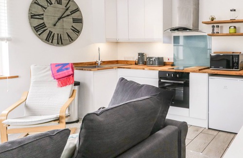 Caldbeck Cottage | SWALEDALE WATCH HOUSE ANNEXE, romantic, with a garden in Caldbeck