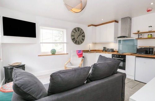 Caldbeck Cottage | SWALEDALE WATCH HOUSE ANNEXE, romantic, with a garden in Caldbeck