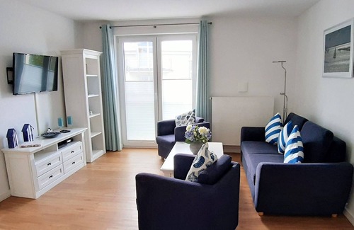 Juliusruh Apartment | Swallow's Nest - Swallow's Nest - on the Baltic Sea beach!