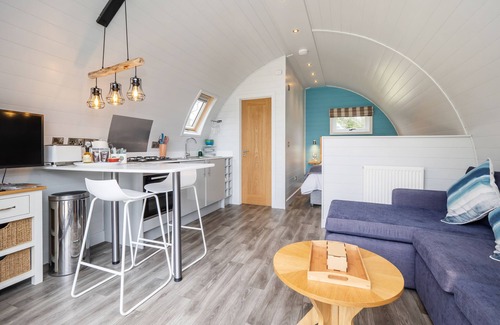 Irstead Cottage | Swallowtail - sleeps 2 guests in 1 bedroom