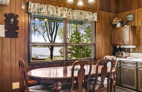 Fergus Falls Cabin | Swan Lake Resort & Campground - Lakeside Cabin #4