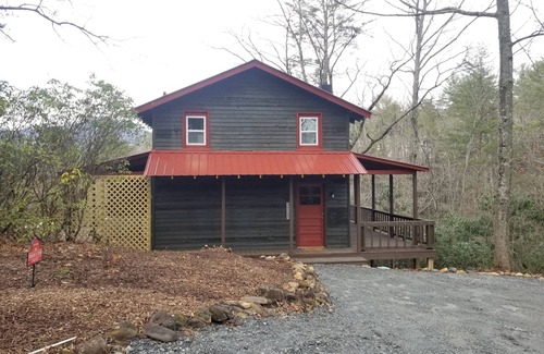 Sautee Nacoochee House | Swann's View - Newly remodeled in 2021 with amazing mountain views!