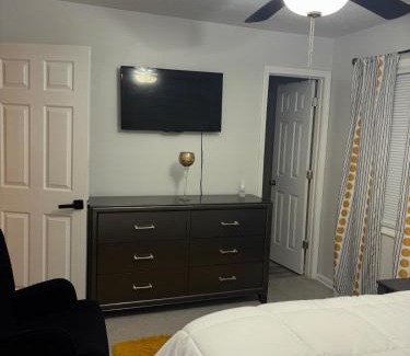 Westover House | Sweat & Relax 4 Bedroom Retreat