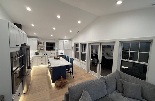 Mossyrock House | sweeping views, open living, large heated covered deck, marina community w/slip