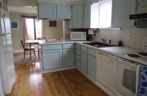 Southwest Harbor Cottage | Sweet 2 BR Cottage With Harbor Views, Walk To Downtown Southwest Harbor