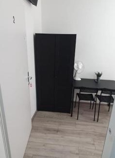 Simmering Apartment | Sweet 5BR shared Apt next to Enkplatz U3