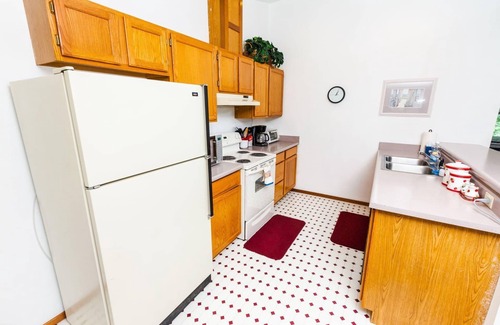 Home Apartment | Sweet apartment with private beach access!