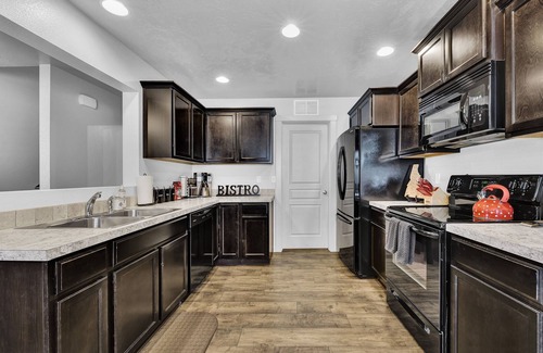 Meridian House | Sweet as a Peach - family friendly home!