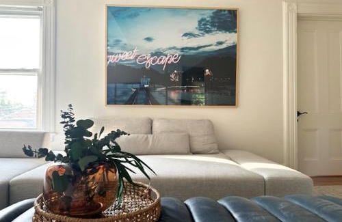 East Norwalk Apartment | Sweet Escape, 2BR apt in BEACH community, Only 1 hr to NYC!
