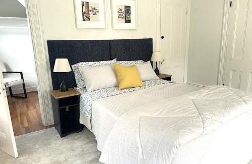 East Norwalk Apartment | Sweet Escape, 2BR apt in BEACH community, Only 1 hr to NYC!