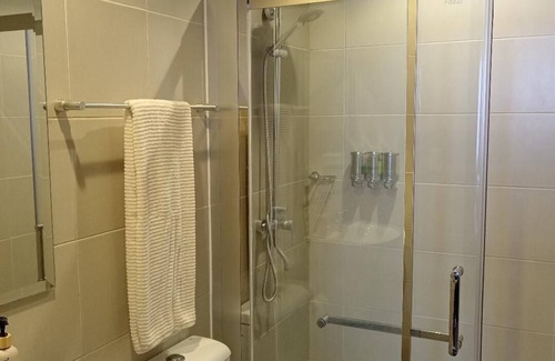 Bacolod Condo | Sweet Escape 7P at One Regis
