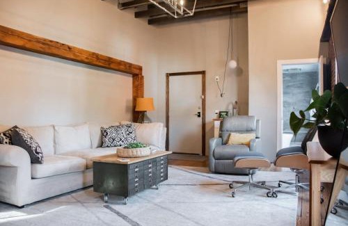 Lancaster Apartment | Sweet Lancaster Apt. B