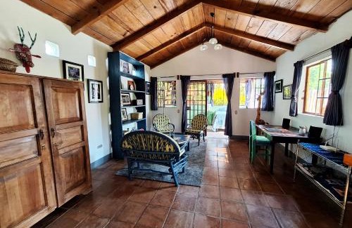 San Pedro La Laguna House | Sweet little cottage at Lake La Laguna