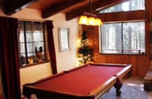 Arnold House | Sweet Retreat: Theater, Pool/Ping-Pong, Quiet!
