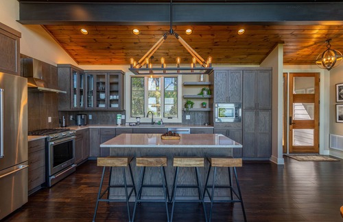 Deep Gap House | Sweet Sejour - Luxury home in BRMC with long views, hot tub, pool table