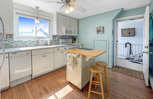 York Beach Condo | Sweet Serenity - Y846 Wonderful condo with a fabulous location and best view of the beach