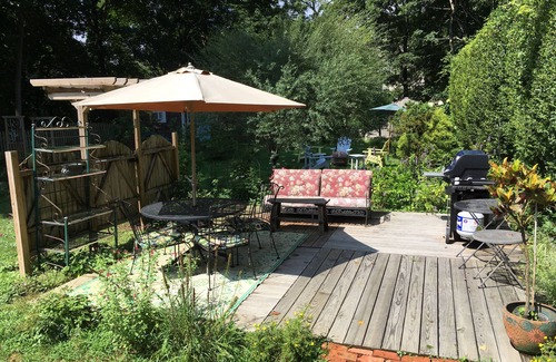 Southold House | Sweet Southold Beach Cottage FALL WINTER SPRING SUMMER 1 min walk to beach