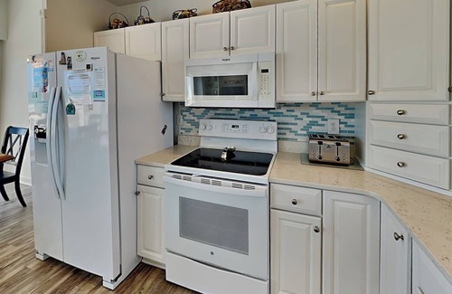 Topsail Beach House | Sweet Surrender | Pet Friendly, Oceanfront!