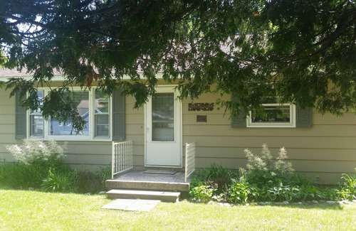 Grand Marais Cottage | SWEET TWO BEDROOM COTTAGE ONE BLOCK FROM THE HARBOR, in Grand Marais