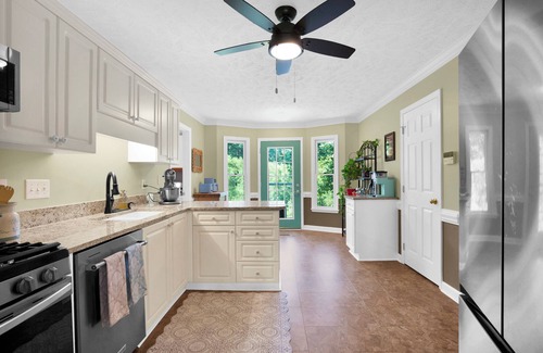Fayetteville House | Sweetbay Retreat — Minutes from Fort Bragg, Methodist University, and Downtown!