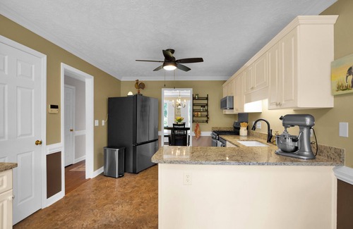 Fayetteville House | Sweetbay Retreat — Minutes from Fort Bragg, Methodist University, and Downtown!