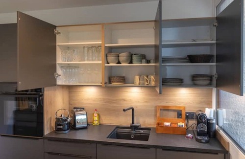 Munchen District Apartment | Sweethome Luxus Pur, gr. Küche, 2 Bäder, 2 Terrassen