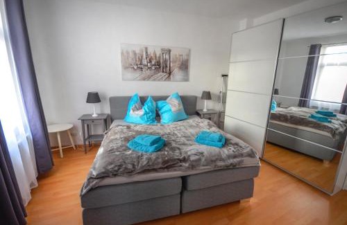 Magdeburg Apartment | SweetHome - ruhig - große Küche, Balkon, Stellplatz, WiFi