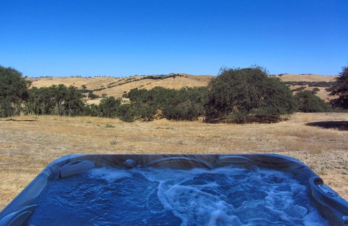 Paso Robles House | SWEETLIFE VILLA. BEAUTIFUL HOME, PRIVATE, GORGEOUS VIEWS