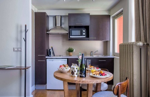 Upper Town Apartment | Sweett | Studio with Garden View C-11