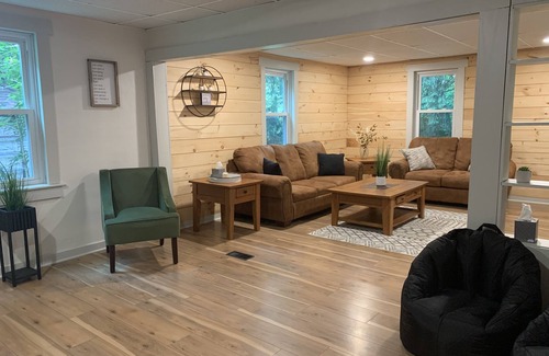 Somerset Other | Sweetwater Farm with firepit and hiking trails!