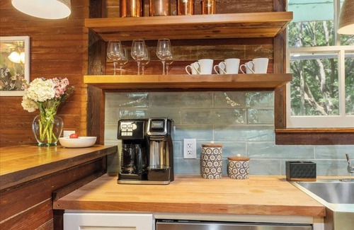 Fort White House | Sweetwater on the Range - New Reno Farm Getaway