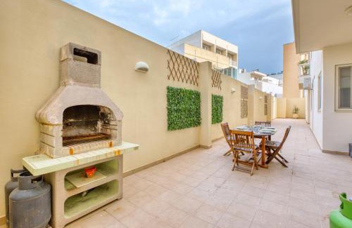 Tal-Ibrag Apartment | Swieqi 3 bedroom with Patio