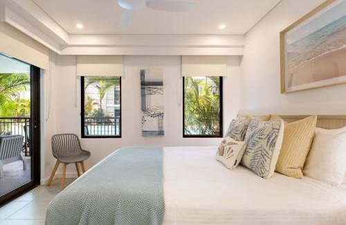 Port Douglas Apartment | 'Swim-Out Escape at Temple' Steps to Four Mile Beach