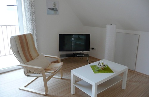 Ailingen Apartment | Swim with Manatees, Snorkel, Scuba, Fishing Boating and Swimming