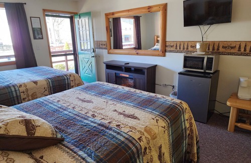 Ohiopyle Hotel | Swimmers | 1BR,1BA, Cabinesque Hotel in Ohiopyle