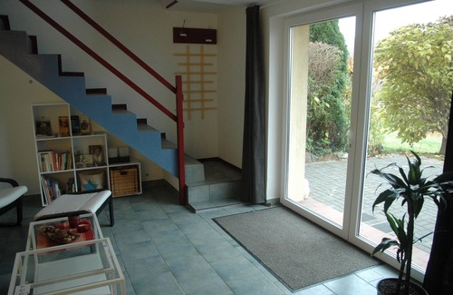 Werder Apartment | Swimming lake right by the large garden, dogs like, south-facing slope