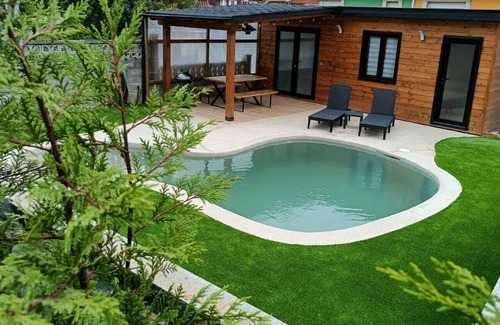 Albandi House | Swimming pool, pets, beach,