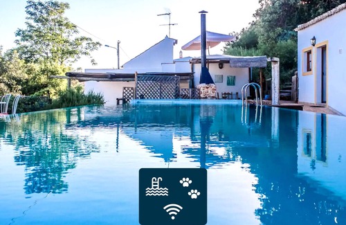 Loule House | Swimming Pool | Wifi | Fireplace | MyStay