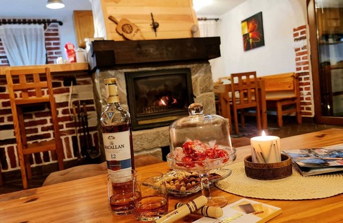 Vranyantsi Ski Chalet | Swiss Style Chalet - Casa Rosa Guest House
