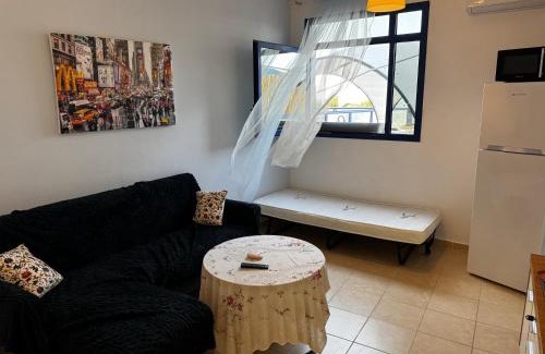 Ashdod Apartment | Swita Nir - Hot tub, Beach & Barbeque