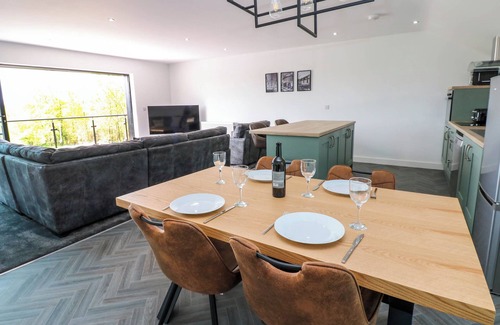 Frizington Cottage | SYCAMORE COTTAGE, pet friendly, with a garden in Frizington