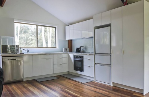 Upper Coopers Creek Apartment | SYDN-COO222 · Creek House, Remote, Tranquil