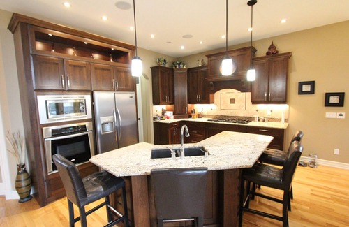 Markerville House | Sylvan Lake Executive Home, 5 minute walk to Beach